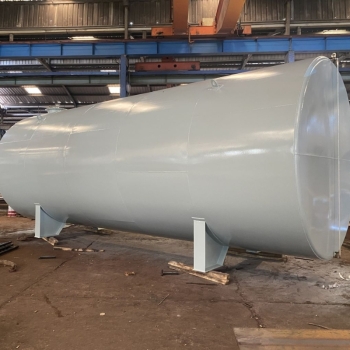 Bồn sắt 20 khối có chân dày 5mm